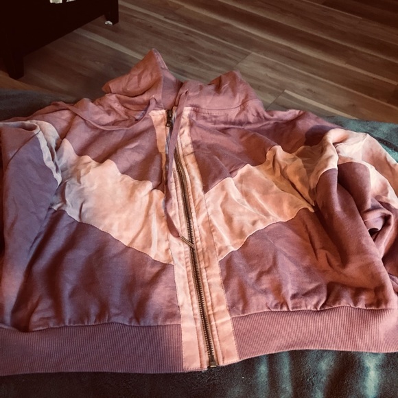Pink jacket - Picture 2 of 8